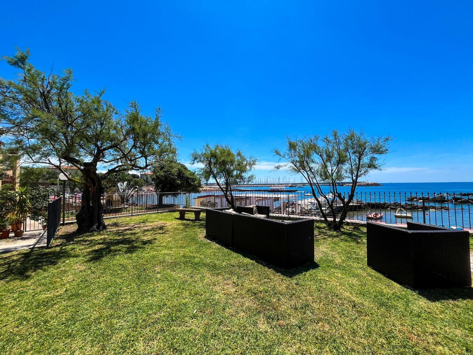 Villino La Fresia Villa Castiglioncello Bagian luar foto